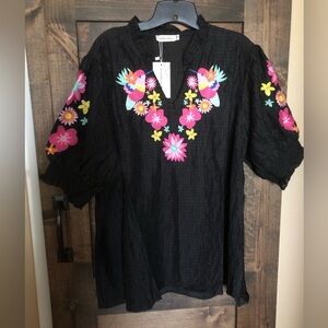 Gorgeous woven embroidered top by Southern Charm